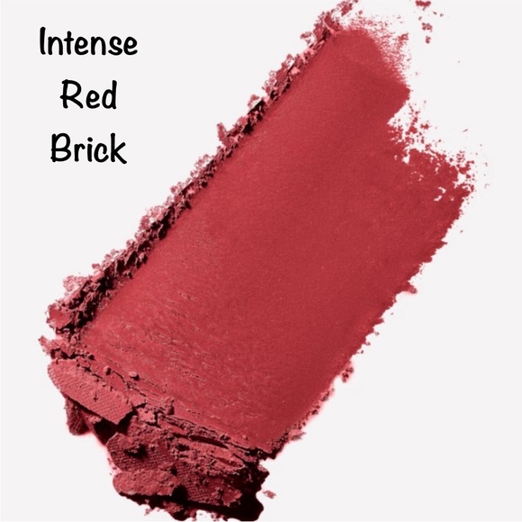 💕 HAUTE SAUCE MATTE a MAC EYESHADOW. **NEW: 50% OFF RETAIL. LMTD Qty!** - Picture 2 of 8